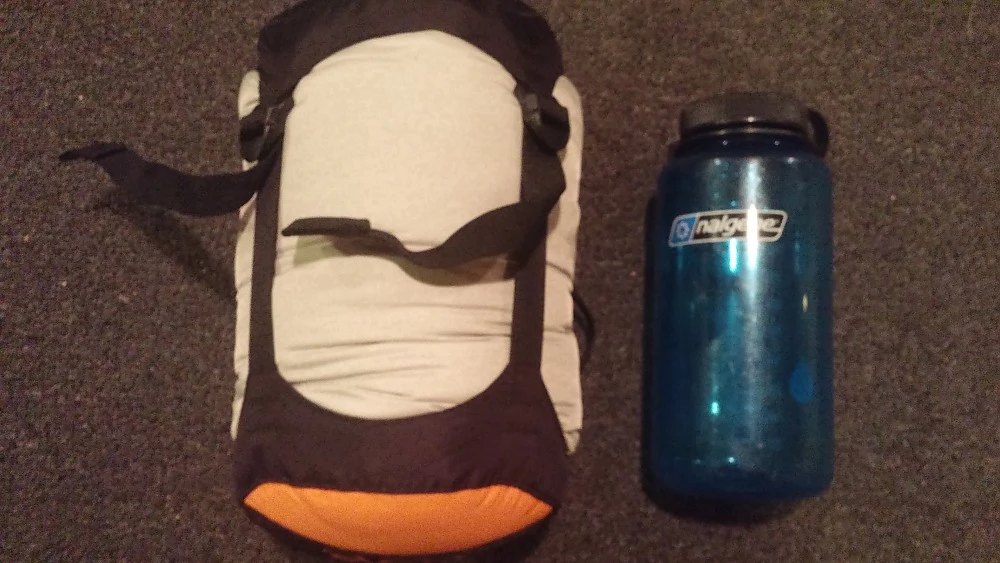 Mountain Hardwear Ratio 45 - Image 4