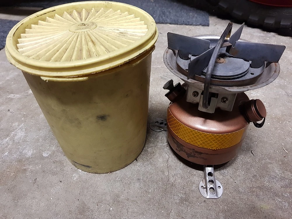 Coleman Feather 442 Dual Fuel Stove - Image 7